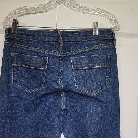 Old Navy Sweetheart Classic Rise Boot Cut Stretch Jeans - Picture 3 of 5
